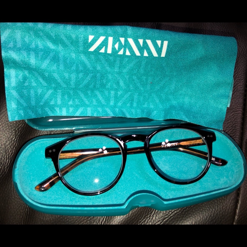 glasses